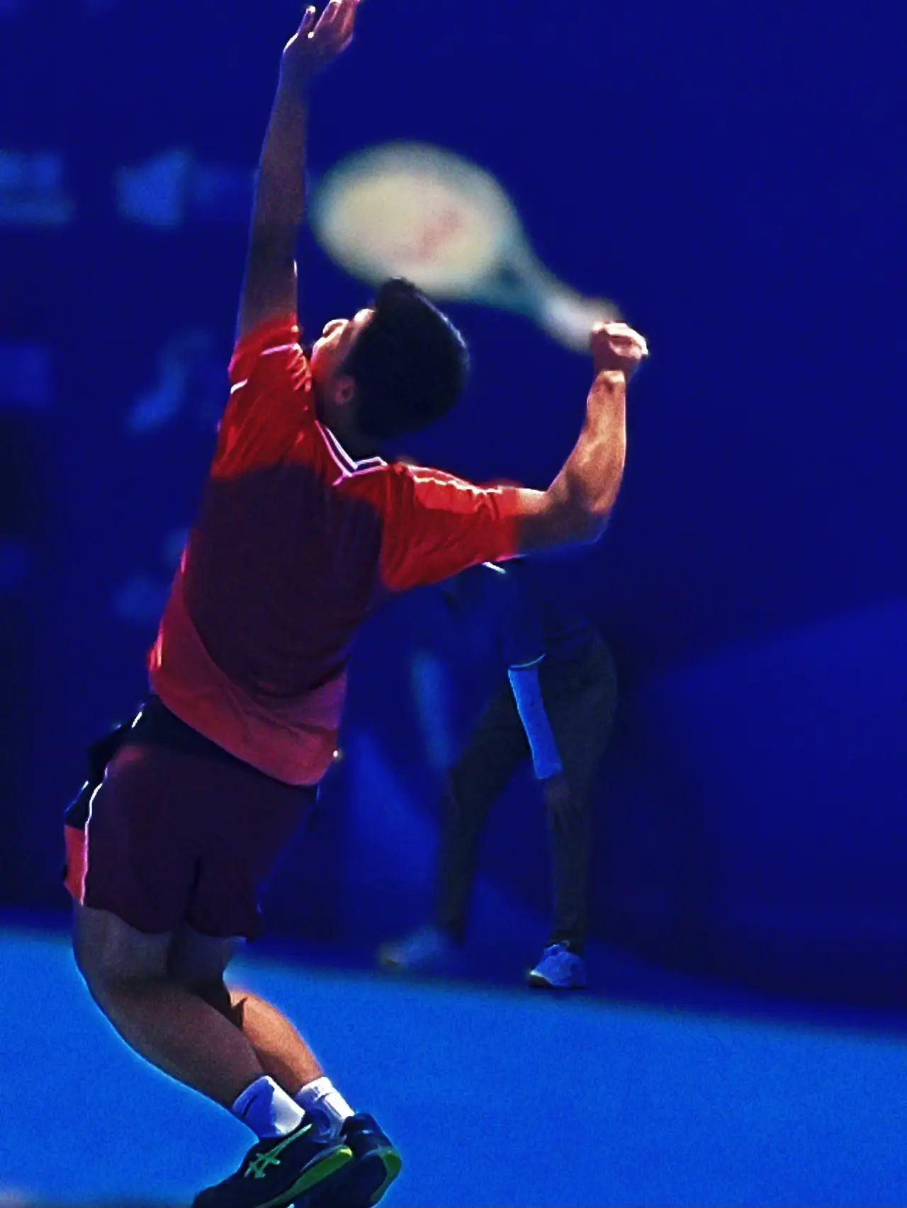 九游在线-男子射击比赛胜负悬念，选手表现精准冷静的简单介绍